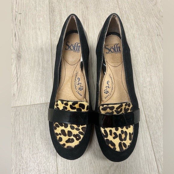 Sofft Shoe Black and Tan Parkdale High Heels - Picture 1 of 6